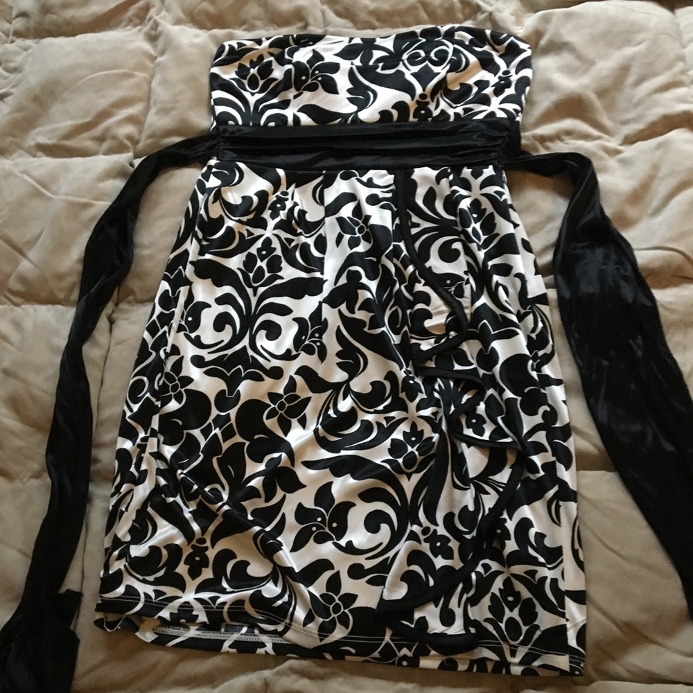 Black and White Strapless Dress